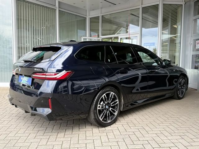 BMW 520 520d M-Sport Touring