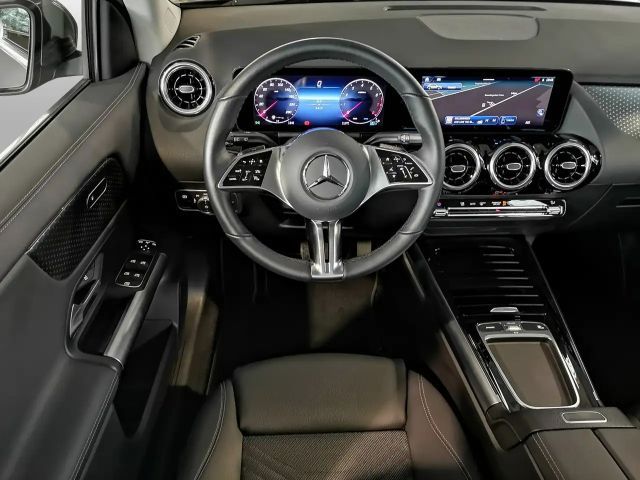 Mercedes-Benz GLA 180 Progressive