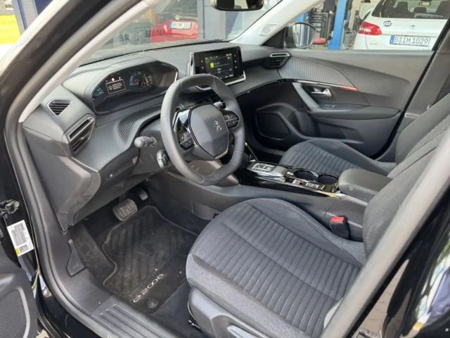 Peugeot E-2008 Active Pack