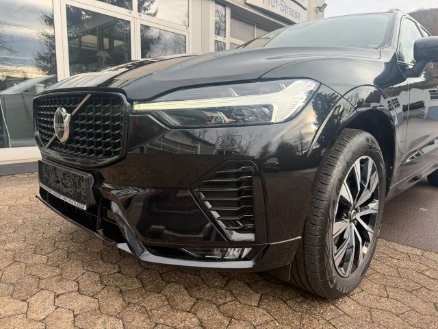 Volvo XC60 AWD Dark Plus