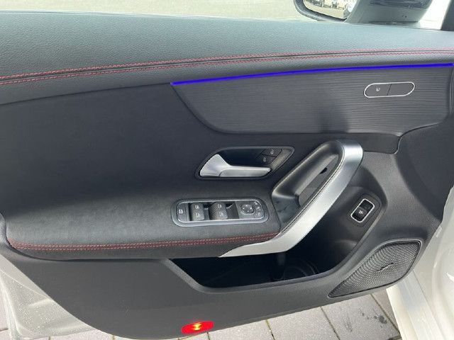 Mercedes-Benz CLA 180 Coupé