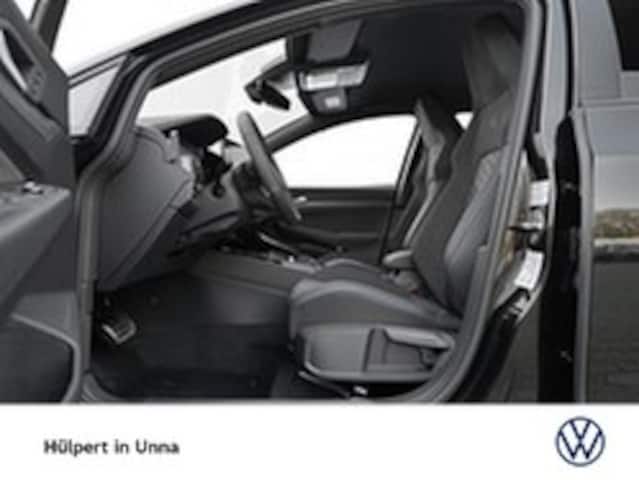 Volkswagen Golf 1.5 eTSI Golf VIII R-Line