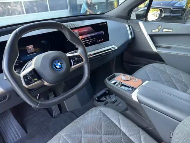 BMW iX xDrive40