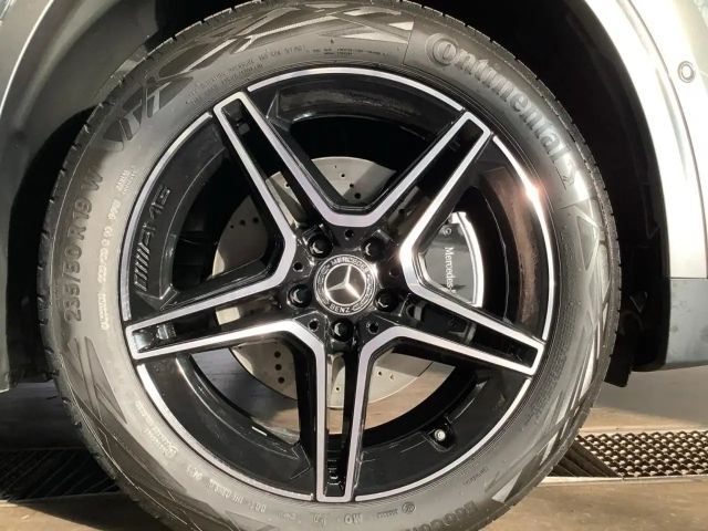 Mercedes-Benz GLA 200 AMG Line