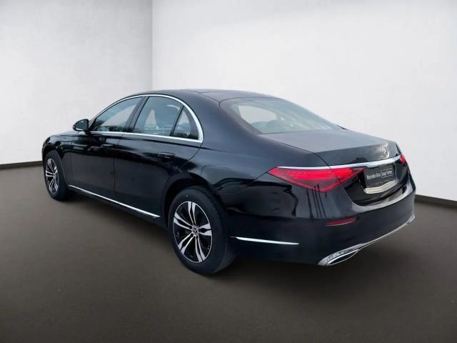 Mercedes-Benz S 350 4MATIC S 350 d Sedan