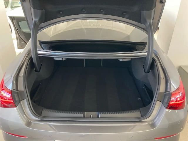 Mercedes-Benz CLA 200 AMG Line Coupé