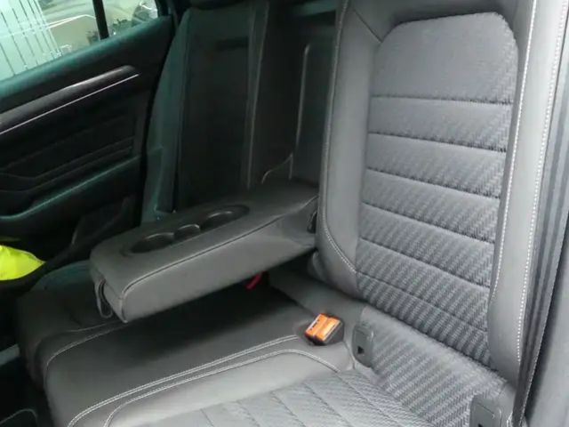 Volkswagen Passat 2.0 TSI R-Line Variant