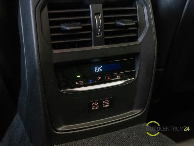 BMW 330 330e M-Sport Sedan