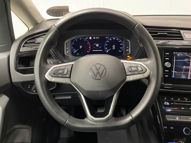 Volkswagen Touran 1.5 TSI DSG IQ.Drive