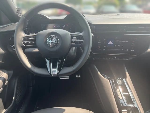 Alfa Romeo Junior Ibrida