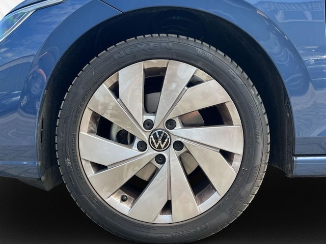 Volkswagen Golf 1.5 eTSI Golf VIII