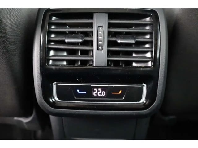 Volkswagen Passat 1.5 TSI Business DSG Variant