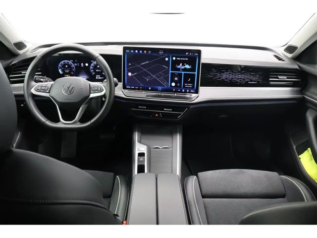 Volkswagen Passat 1.5 eTSI Business DSG Variant
