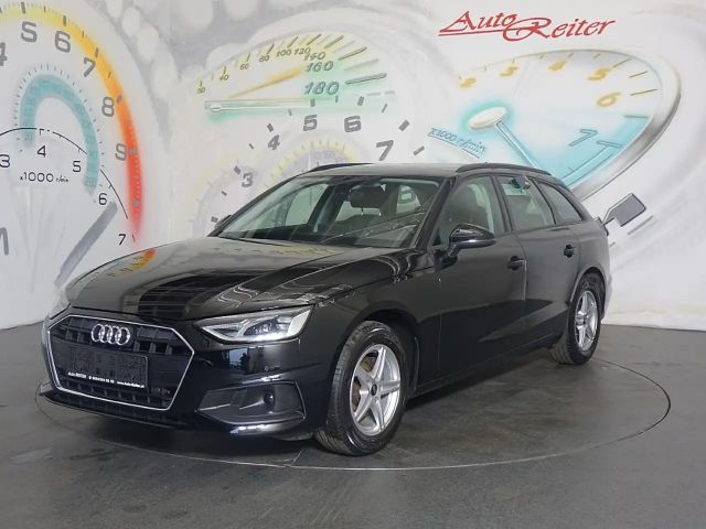 Audi A4 35 TDI Avant S-Tronic