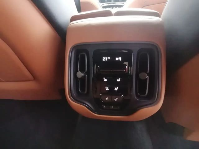 Aston Martin DBX Concours Blau Vollausstattung-6 800 KM-