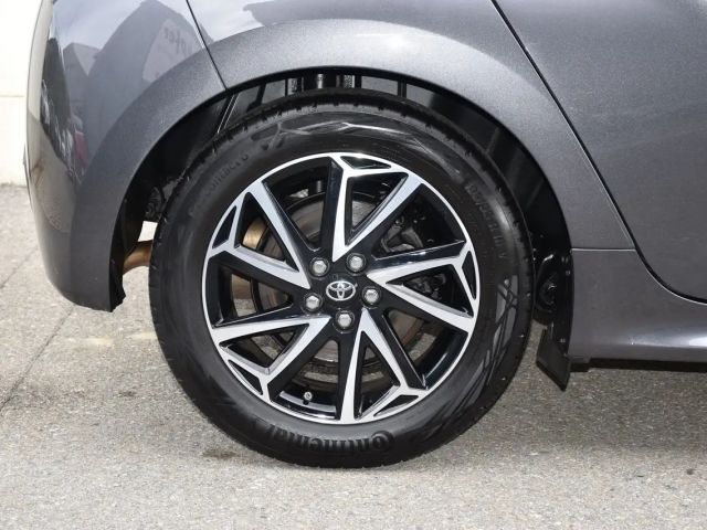 Toyota Yaris 1.5 Dual-VVT-iE (Hybrid)