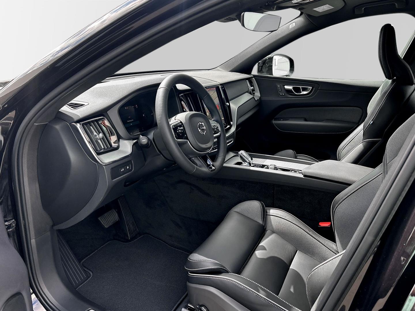 Volvo XC60 AWD Plus Recharge T6