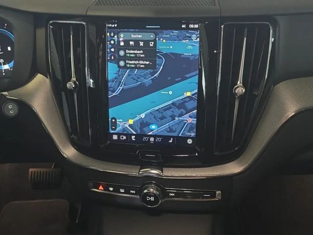 Volvo XC60 Dark Plus