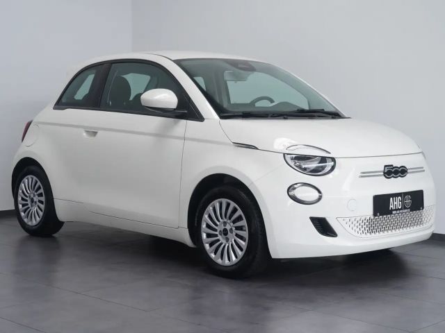 Fiat 500e 87KW/42kWh/DC-LADEN/CARPLAY/DAB/SOH