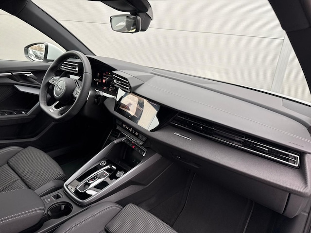 Audi A3 30 TFSI S-Line S-Tronic Sportback