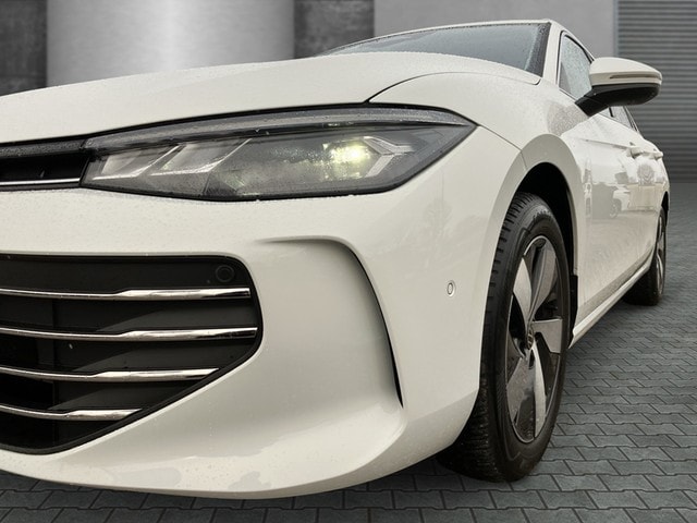 Volkswagen Passat 1.5 eTSI Business DSG Variant