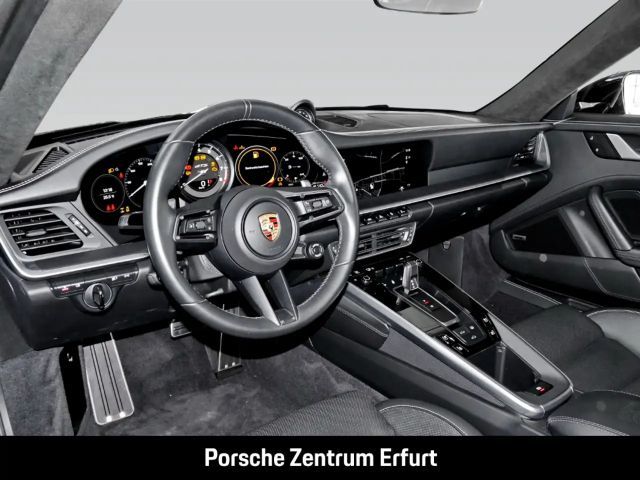 Porsche 911 4 Carrera Coupé GTS