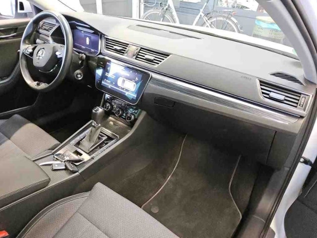 Skoda Superb 2.0 TDI Combi