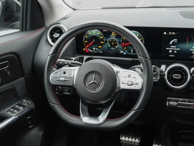 Mercedes-Benz GLA 250 4MATIC AMG Line