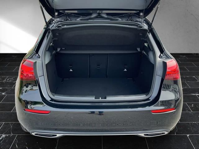 Mercedes-Benz A 180 Hatchback Progressive