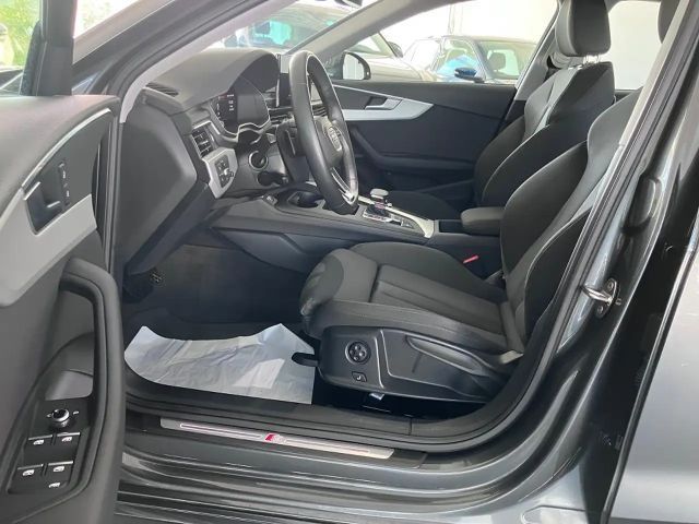 Audi A4 40 TFSI Avant S-Line