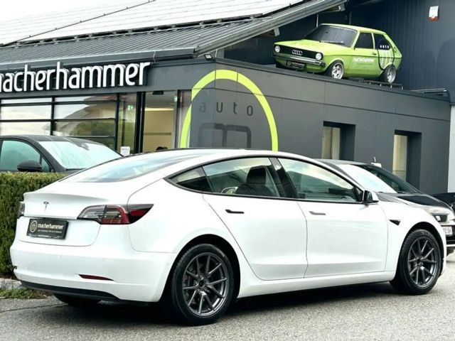 Tesla Model 3 RWD Standard Range