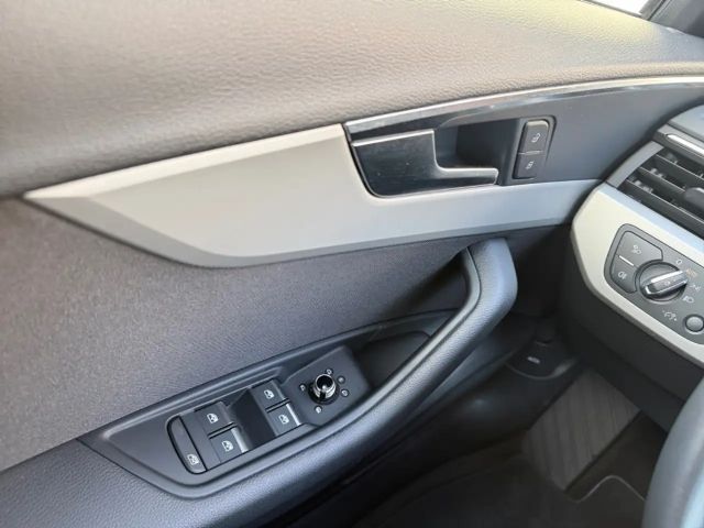 Audi A4 40 TDI Avant S-Tronic
