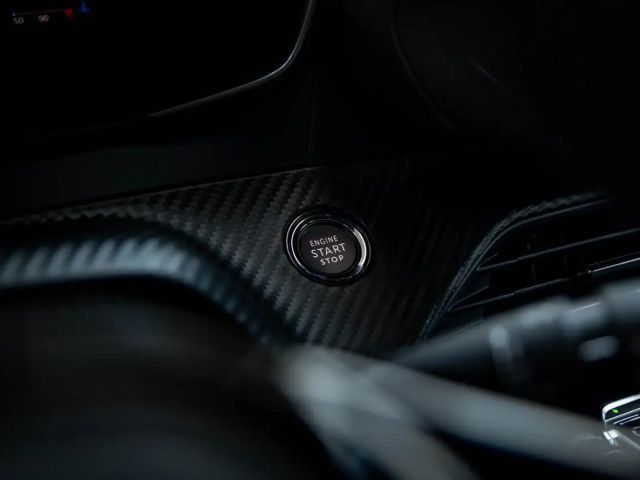 Peugeot 2008 100 PK MT6 | 360° Camera | Keyless | Dodehoekde...