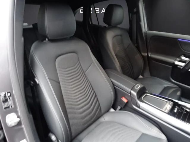 Mercedes-Benz GLA 180 Progressive