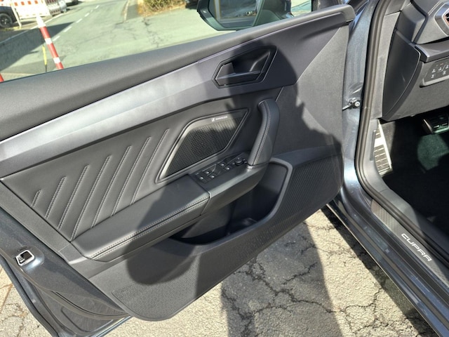 Cupra Leon Leon 1.5 eTSI -MATRIX-RFK-SENNH.-KLIMA-AHK VORB.-