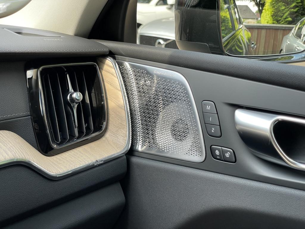 Volvo XC60 AWD Dark Recharge T8 Ultra