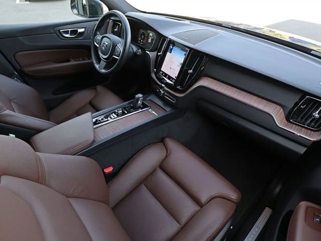 Volvo XC60 AWD Geartronic Momentum