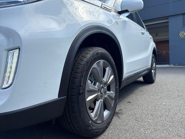 Suzuki Vitara Club Hybrid