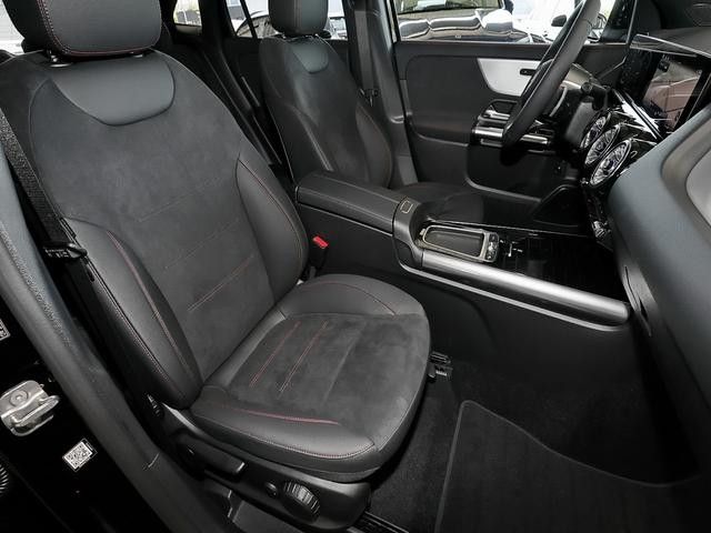 Mercedes-Benz GLA 200 AMG Line