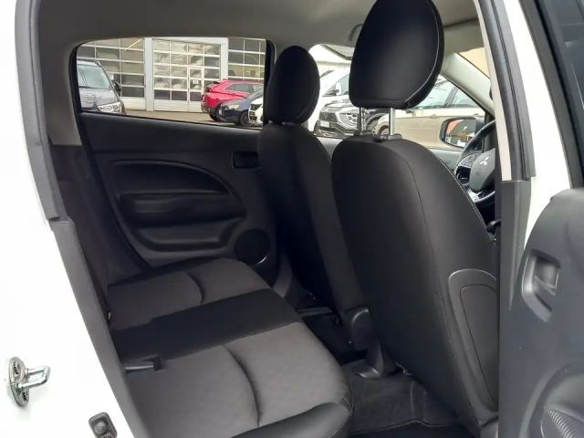 Mitsubishi Space Star Star