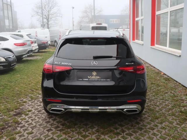 Mercedes-Benz GLC 300 4MATIC