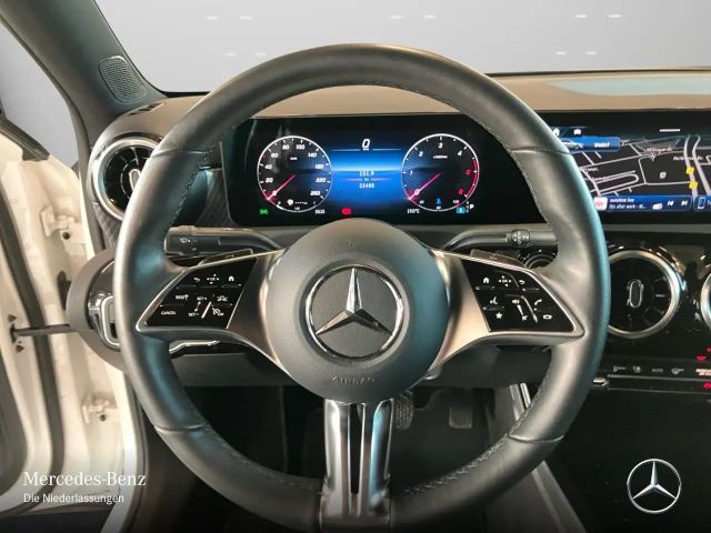 Mercedes-Benz A 200 A 200 d Progressive