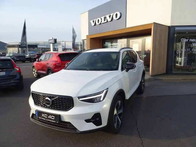 Volvo XC40 Dark Plus