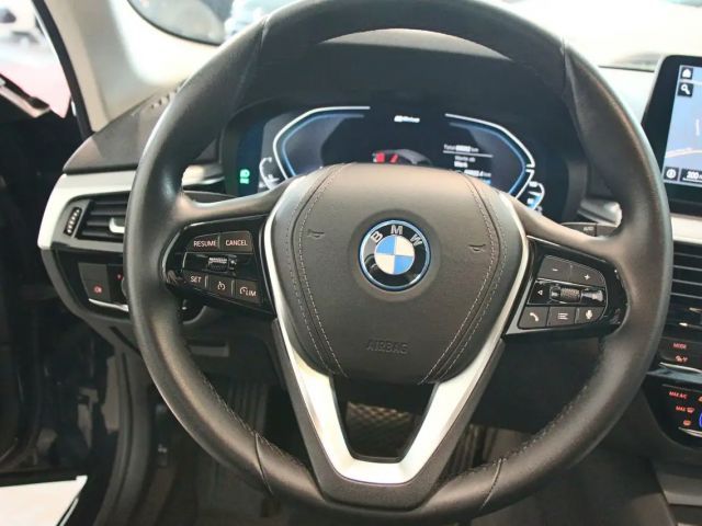 BMW 530 530e Touring