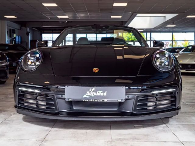 Porsche 992 Cabrio Carrera