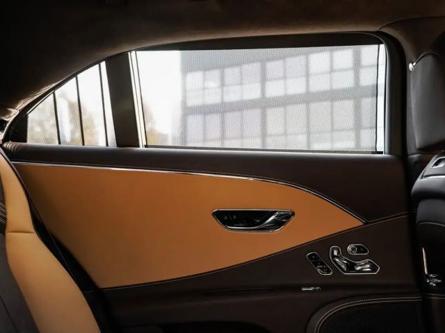 Bentley Flying Spur V8