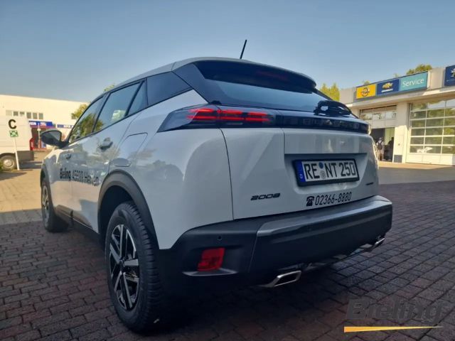 Peugeot 2008 Hybrid Style