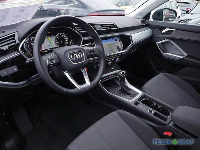 Audi Q3 35 TDI S-Tronic