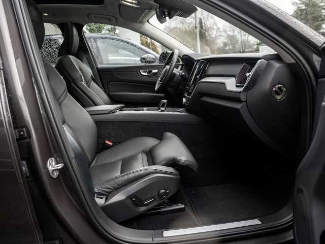 Volvo XC60 AWD Dark Plus T8