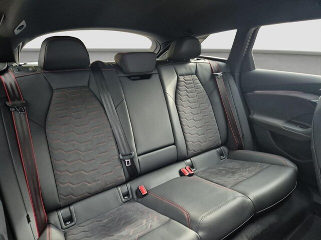 Audi A6 e-tron Avant Quattro